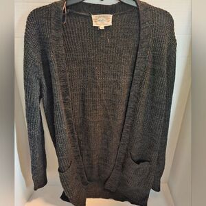 Cute lightweight juniors cardigan sweater size large